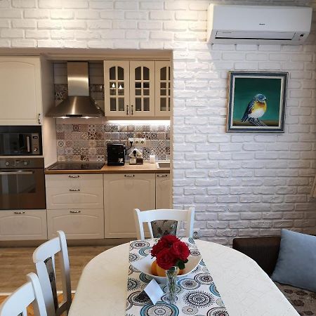 Central Varna Apartment - Lets4Holiday 外观 照片