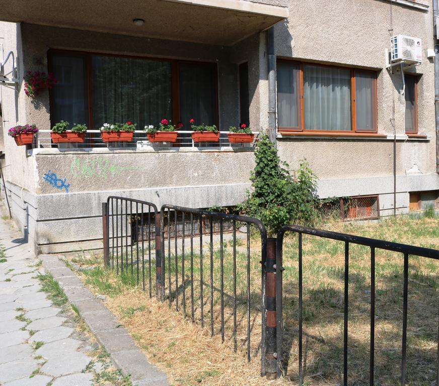 Central Varna Apartment - Lets4Holiday 外观 照片