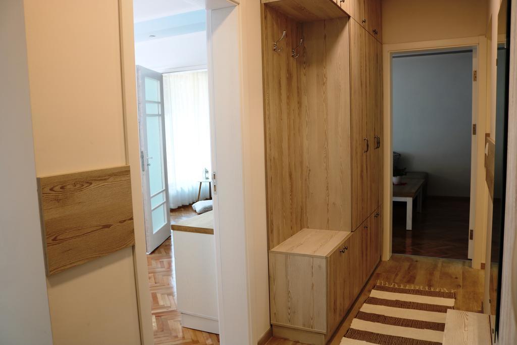 Central Varna Apartment - Lets4Holiday 外观 照片