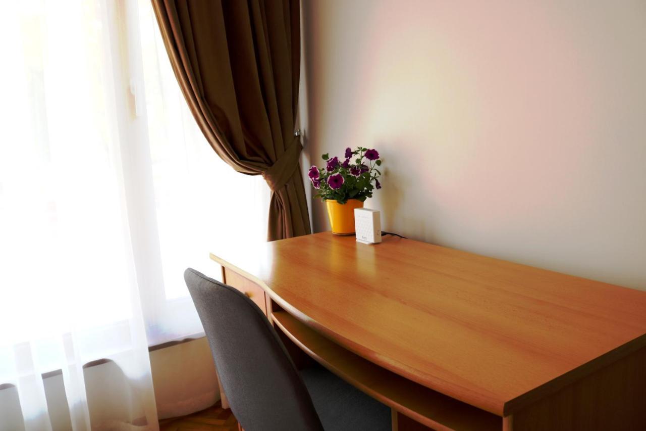 Central Varna Apartment - Lets4Holiday 外观 照片